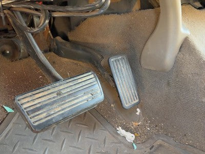 2005 Chevy Silverado 2500 Gas Pedal Assembly Oem Diesel 6.6L Duramax