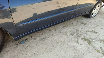 1998-1999 Honda Accord Driver Left Lower Rocker Panel Moulding Side Skirt Oem