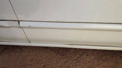 00-02 Sentra Passenger Right Front Moulding From Door Trim Strip White Qm1