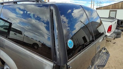 1999 Chevy Suburban Driver Left Rear Corner Moulding On Quarter Panel Oem