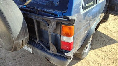 1995 Nissan Pathfinder Rear Corner Mounted Spare Tire Carrier Oem Back