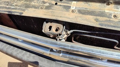 1991-1994 Chevy S10 Blazer Hood Latch Assembly With Bracket Oem 15953279