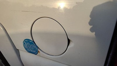 00-06 Chevy Suburban Fuel Tank Door With Hinge Gas Lid Filler 50U Summit White