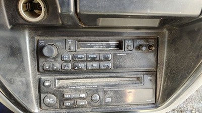 1993-1995 Nissan Pathfinder Stock Radio Oem Factory Stereo 2811586G00