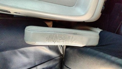 2000-2002 Chevy Suburban Driver Left Arm Rest Oem Leather Seat Front 88936770