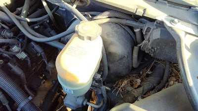 2000-2002 Chevy Suburban Power Brake Booster With Master Cylinder Pair Set Oem