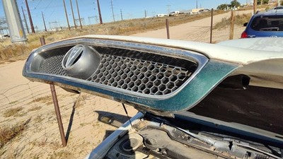 1993-1995 Pontiac Bonneville Front Grille Assembly Oem 25615570