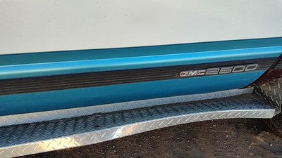 1993 Gmc Sierra 2500 Passenger Right Front Moulding From Door Oem Trim Strip