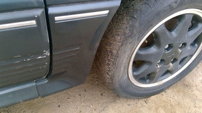 91 Mitsubishi Galant Vr-4 Passenger Right Moulding From Fender Trim Strip Green