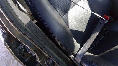 06-10 Mountaineer Passenger Right Front Seat Belt Retractor Shoulder Black