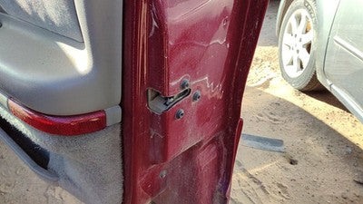 1996 Olds 88 Passenger Right Front Door Latch With Rods/Cables Oem