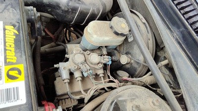 1998-1999 Saturn Sl2 Anti Lock Brake Pump Abs Unit With Master Cylinder 21010529