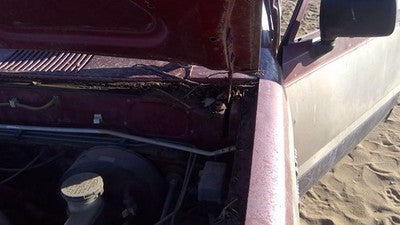 1981-1987 Isuzu Pup Pickup Driver Left Hood Hinge Assembly Oem Red 94217433