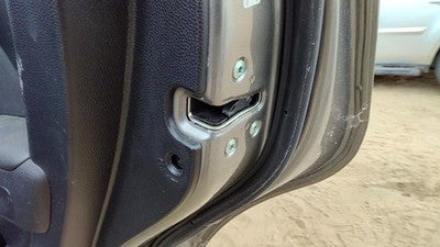2014-2019 Kia Soul Passenger Right Rear Door Latch With Rods/Cables Oem Back