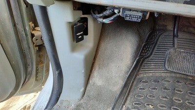 2007 Ford Freestar Driver Left Lower Kick Trim Panel Oem Gray
