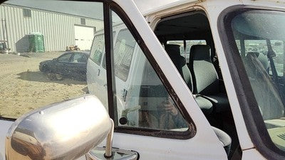 80-96 Gmc Van 3500 Passenger Right Front Vent Window Small Door Glass With Frame