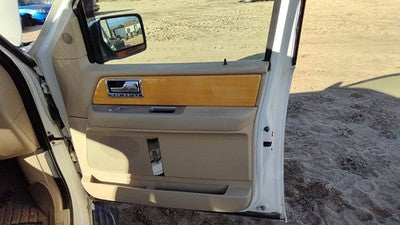 07-10 Lincoln Navigator Passenger Right Front Door Trim Panel With Switches Tan