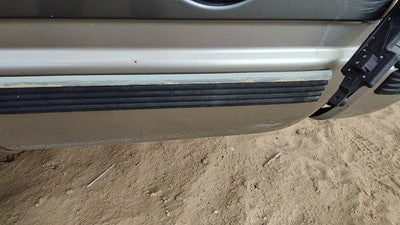 1999 Chevy Suburban Driver Left Rear Moulding On Quarter Panel Oem