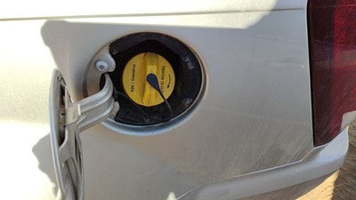 2008-2010 Jeep Grand Cherokee Fuel Filler Neck Assembly With Gas Cap Oem 5.7L
