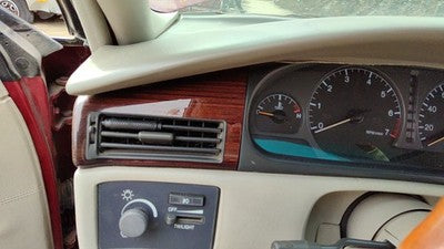 96-02 Eldorado Center Dash Heater Vent Assembly Ac Woodgrain Passenger Trim