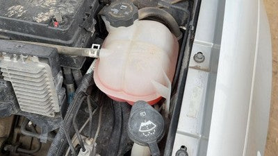 2003-2007 Saturn Ion Coolant Reservoir Radiator Overflow Tank Bottle Oem 2.2L