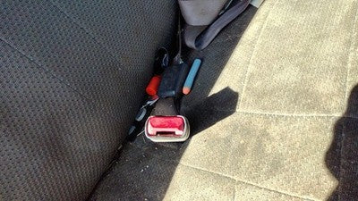 1999 Ford F150 Passenger Right Front Seat Belt Buckle Receiver Oem Gray C2