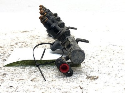 1995-1999 Mitsubishi Eclipse Complete Fuel Rail with Injectors Set Loaded 2.0L