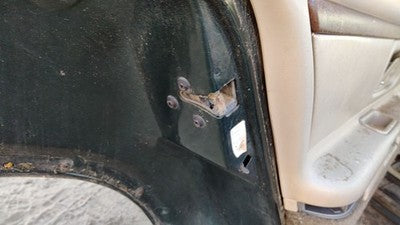 1996 Olds 88 Driver Left Rear Door Latch With Rods/Cables Oem Back
