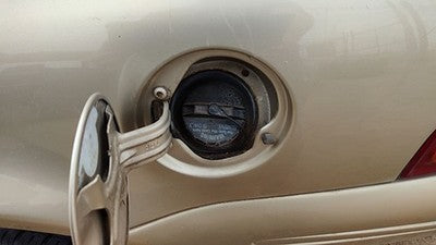 1999 Dodge Stratus Fuel Filler Neck Assembly With Gas Cap Oem 4764757Ad
