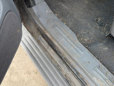 2001 Ford Expedition Driver Left Lower Sill Step Moulding Trim Panel Oem Gray 12
