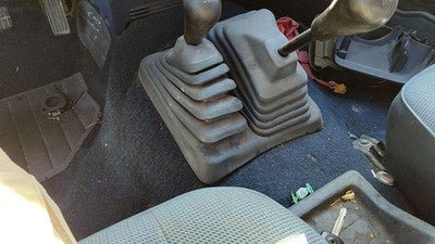 1995 Nissan Pathfinder Shifter Boot Only Oem 4X4 5 Speed Manual Trans