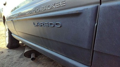 00-03 Jeep Grand Cherokee Passenger Right Front Moulding From Door Trim Strip