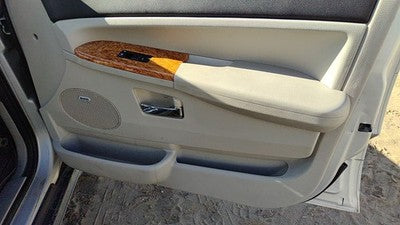 08-09 Grand Cherokee Passenger Right Front Door Trim Panel With Switches Gray D1