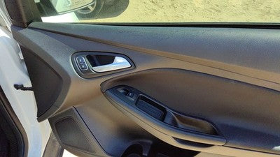 15-18 Ford Focus Passenger Right Front Door Trim Panel With Switches Black Yw