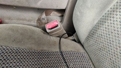 01-02 Silverado 2500 Driver Left Front Seat Belt Buckle Receiver Oem Tan 52D