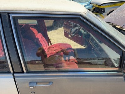 1986-1987 Olds 88 Passenger Right Front Side Window Door Glass Oem 20478738