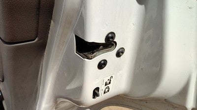 2002-2009 Gmc Envoy Passenger Right Rear Door Latch With Rods/Cables Oem Back