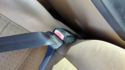2005-2006 Land Rover Lr3 Passenger Right Front Seat Belt Buckle Receiver Oem Tan