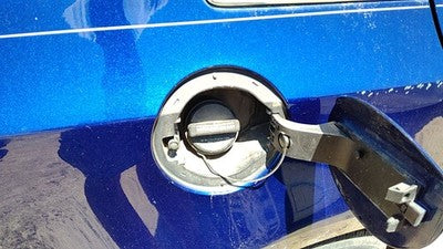 2012-2016 Chevy Cruze Fuel Filler Neck Assembly With Gas Cap Oem 13351225