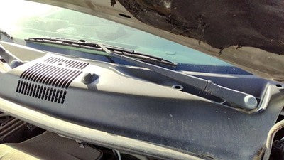 1999-2004 Jeep Grand Cherokee Driver Left Windshield Wiper Arm Oem Blade Lever