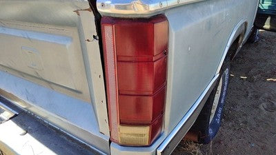 1980-1986 Ford F150 Passenger Right Tail Light Brake Lamp Oem Rear E4tz13404b
