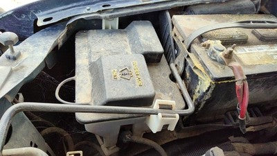 1998-2008 Ford F150 Windshield Washer Fluid Reservoir With Pump Oem Wiper Tank