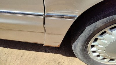 97-05 Park Ave Ultra Passenger Right Moulding From Fender Oem Trim Strip Silver