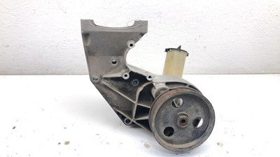 02 Ford F250 Super Duty 7.3L Powerstroke Power Steering Pump With Mount Bracket
