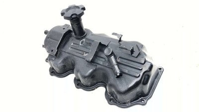 2000-2004 Nissan Xterra Passenger Right Valve Cover With Bolts Oem 3.3L
