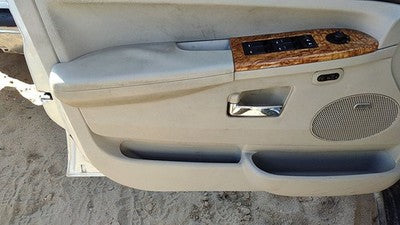 08-09 Grand Cherokee Driver Front Door Trim Panel With Master Switch Gray D1