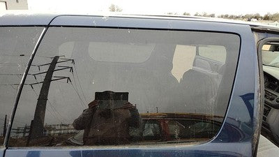 1998-2003 Toyota Sienna Passenger Right Rear Side Window Door Glass Oem Back