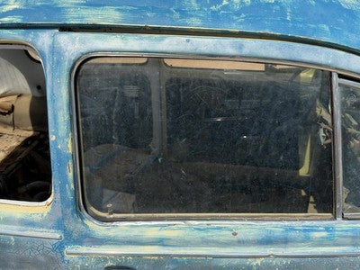 1965-1977 Vw Super Beetle Passenger Right Front Side Window Door Glass Oem