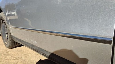 06-10 Passat Driver Left Front Moulding From Door Trim Strip 8E8e Reflex Silver