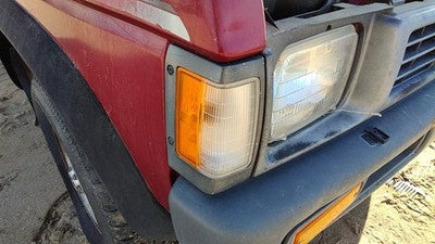 90-97 Hardbody Passenger Right Front Turn Signal Light Lamp Fender Mounted